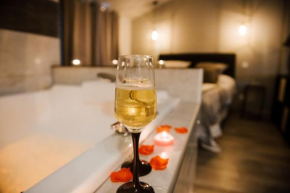 La Suite Romantique avec Jacuzzi au Cœur de Perpignan